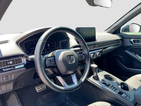 Used 2025 Honda Civic Sport Touring image 9