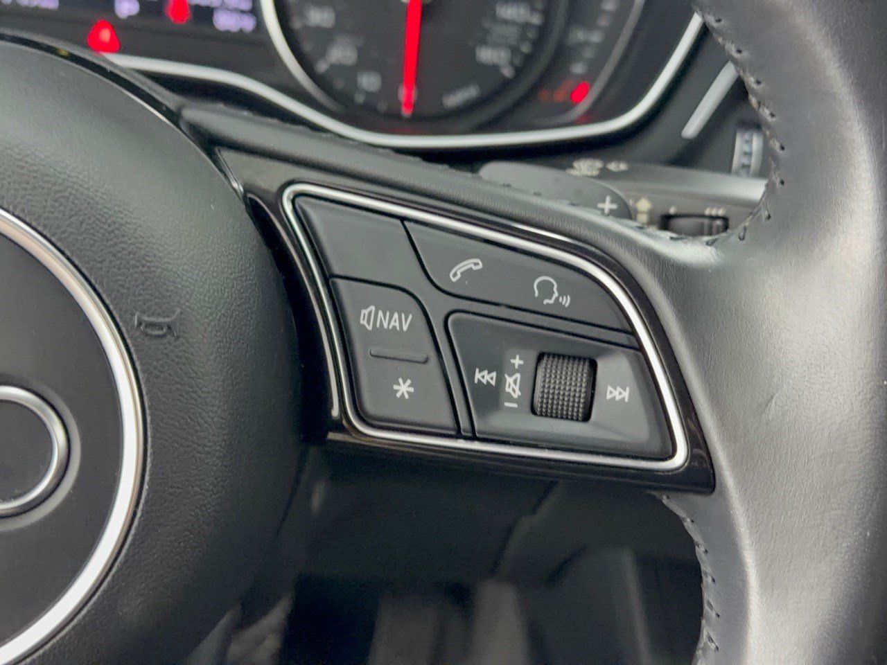 Used 2019 Audi A4 2.0T Premium w/ Convenience Package FWD image 19