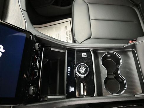 New 2025 Jeep Grand Cherokee Limited image 18