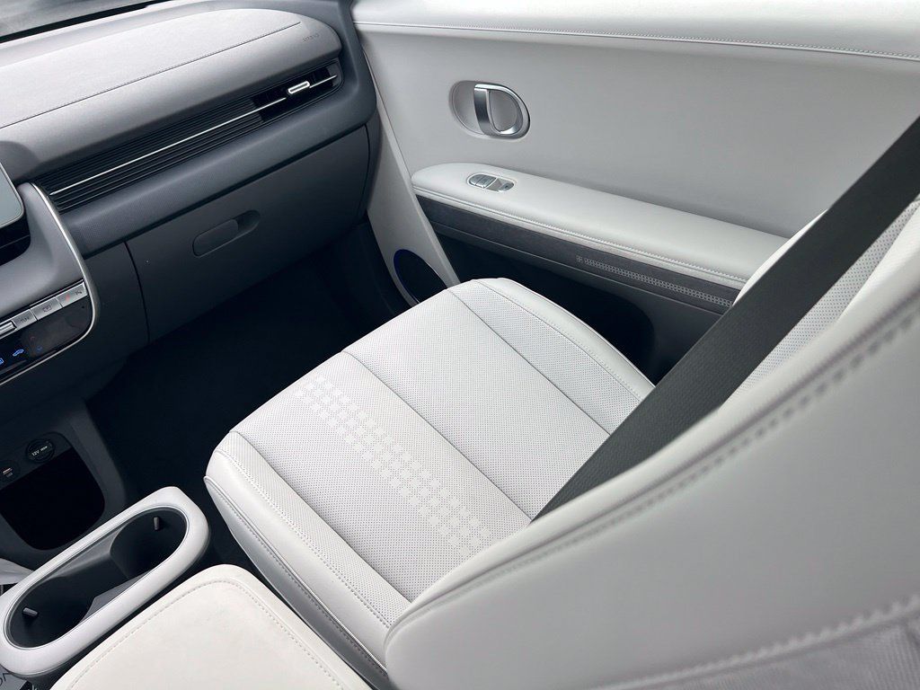 Certified 2024 Hyundai Ioniq 5 Limited AWD/4WD image 11