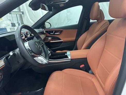 Used 2025 Mercedes-Benz C 300 Sedan image 14