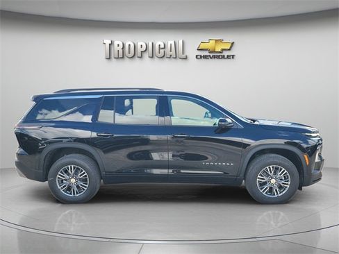 New 2026 Chevrolet Traverse LT w/ Driver Confidence Package image 6