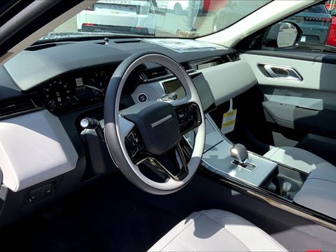 New 2025 Land Rover Range Rover Velar S image 9