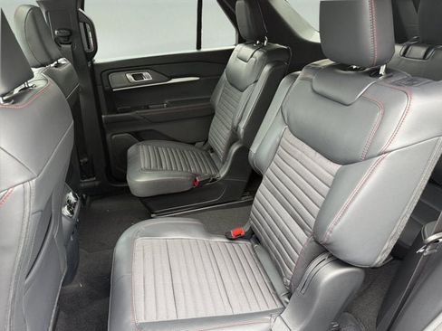 New 2027 Ford Explorer ST-Line w/ Premium Package AWD/4WD image 10