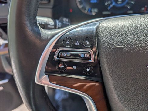 Used 2019 Cadillac Escalade ESV Luxury image 15