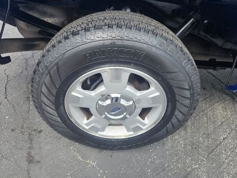 Used 2014 Ford F150 XLT w/ Equipment Group 301A Mid AWD/4WD image 5