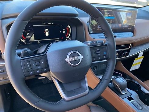 New 2026 Nissan Rogue Platinum w/ Platinum Premium Package image 12