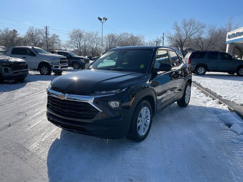 Used 2026 Chevrolet TrailBlazer LS w/ LS Convenience Package image 3