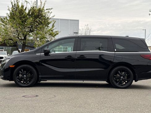 Certified 2024 Honda Odyssey Sport image 7