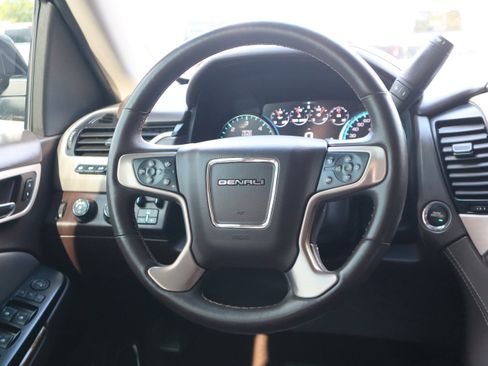 Used 2017 GMC Yukon Denali w/ Open Road Package AWD/4WD image 15
