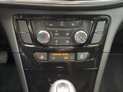Used 2018 Buick Encore Preferred FWD image 28