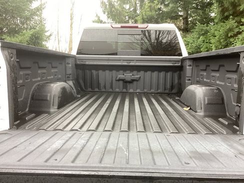 Used 2023 Chevrolet Silverado 1500 LT image 24