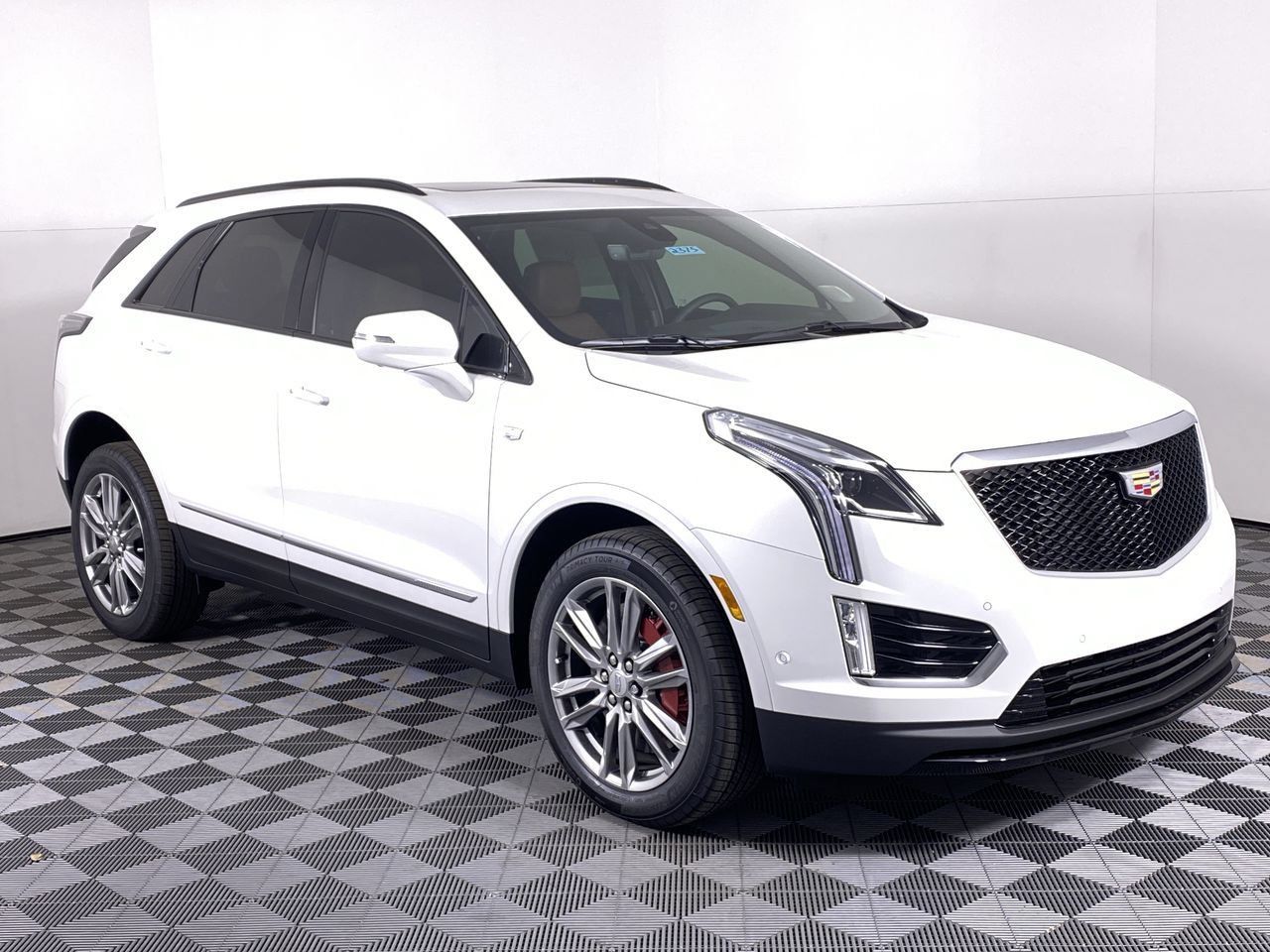 Used 2024 Cadillac XT5 Sportv w/ Technology Package AWD/4WD image 22