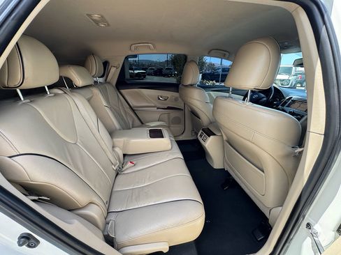 Used 2009 Toyota Venza image 25