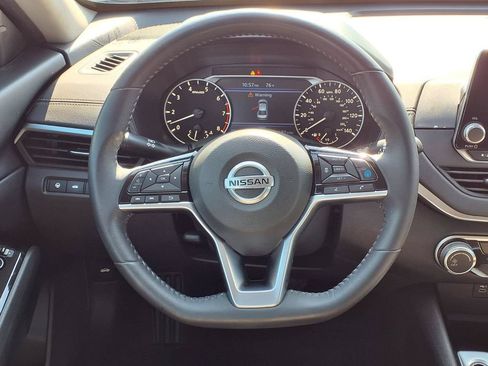 Used 2022 Nissan Altima 2.5 SV w/ SV Premium Package FWD image 21
