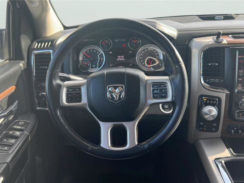 Used 2015 RAM 1500 Laramie w/ Convenience Group AWD/4WD image 11