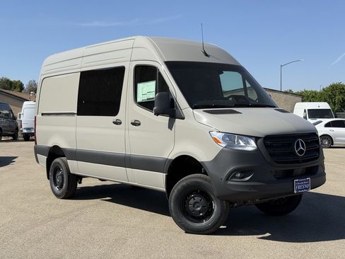 New 2025 Mercedes-Benz Sprinter 2500 image 1