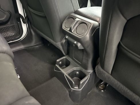 Used 2020 Jeep Wrangler Unlimited Sport S AWD/4WD image 22