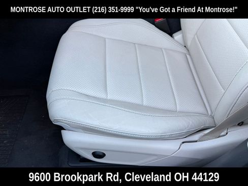 Used 2020 Mercedes-Benz GLE 350 4MATIC w/ MBUX Technology Package image 39