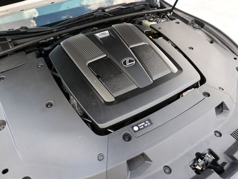 Used 2018 Lexus LS 500 F Sport w/ Accessory Package (Z2) image 61