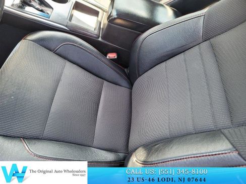 Used 2017 Toyota Camry SE image 12