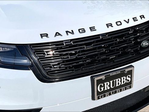 Used 2025 Land Rover Range Rover Velar Dynamic SE AWD/4WD image 38