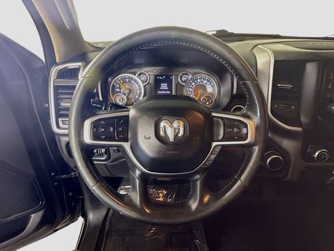 Used 2019 RAM 1500 Big Horn AWD/4WD image 13