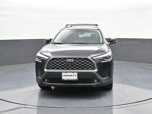 Used 2024 Toyota Corolla Cross XLE w/ Convenience Package image 26