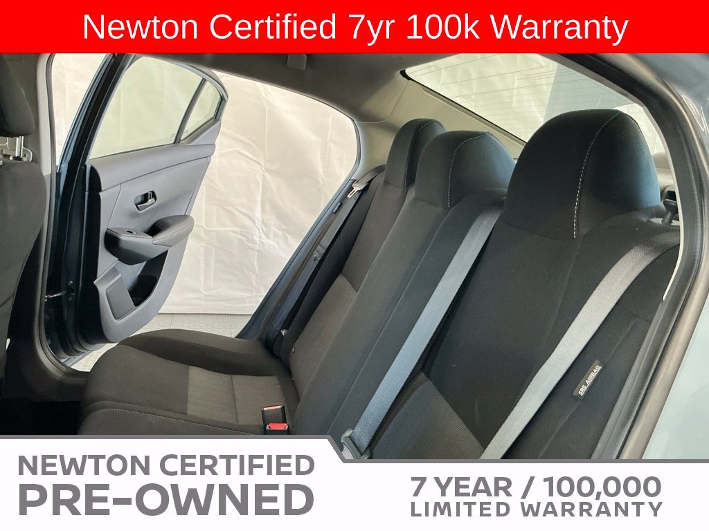Used 2025 Nissan Sentra SV FWD image 17