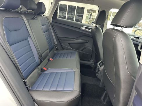 New 2026 Volkswagen Taos SEL AWD/4WD image 11