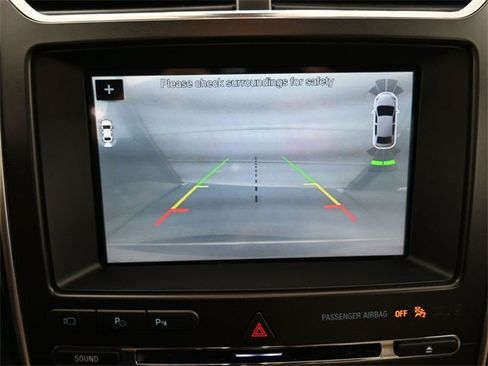 Used 2018 Ford Explorer Limited w/ Equipment Group 301A image 32