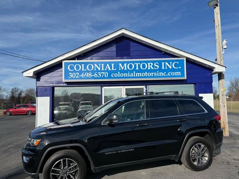 Used 2020 Jeep Grand Cherokee Limited w/ Luxury Group II image 2