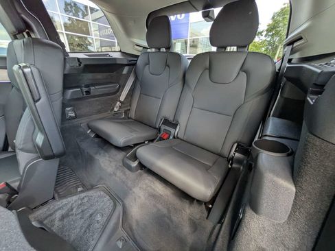 Certified 2026 Volvo XC90 B6 Plus w/ Protection Package Premier AWD/4WD image 18