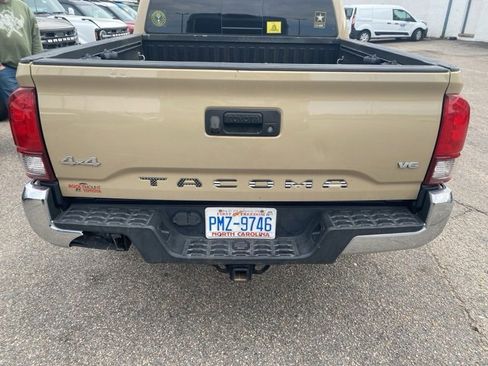 Used 2018 Toyota Tacoma SR5 image 5