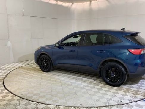 Used 2020 Ford Escape SE Sport image 6