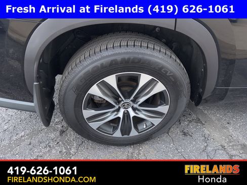 Used 2020 Toyota Highlander XLE image 38