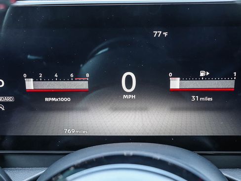 Used 2026 Nissan Kicks SR w/ SR Premium Package FWD image 23
