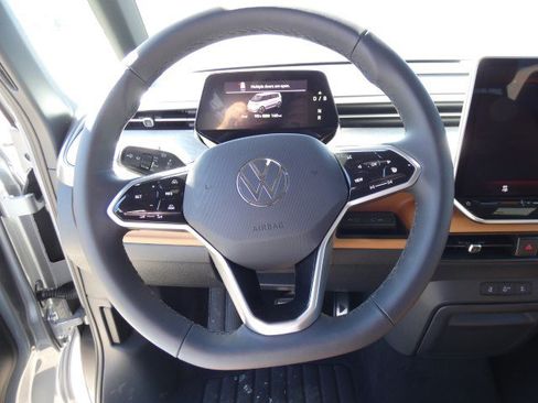 New 2025 Volkswagen ID. Buzz Pro S RWD image 13
