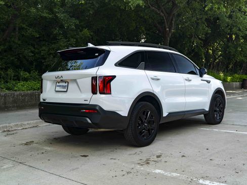 Used 2023 Kia Sorento S AWD/4WD image 8