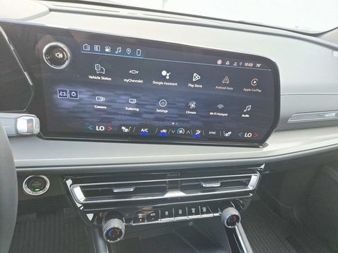 New 2026 Chevrolet Traverse LT w/ LPO, Floor Liner Package AWD/4WD image 19