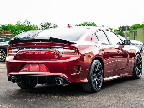 Used 2019 Dodge Charger Scat Pack w/ Dynamics Package RWD image 4