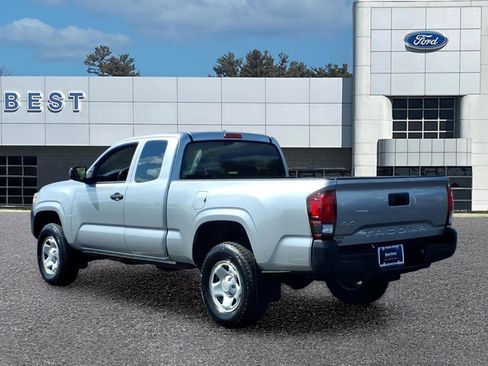 Used 2021 Toyota Tacoma SR AWD/4WD image 4