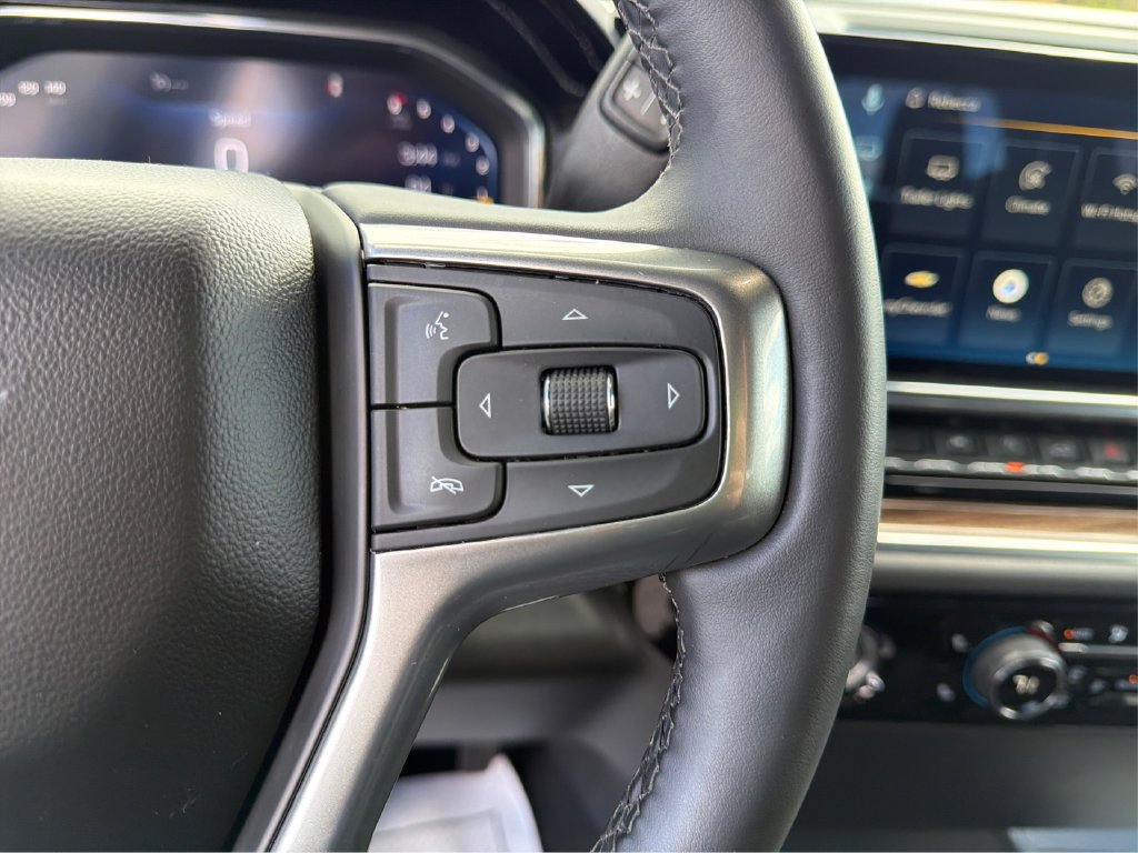 Used 2024 Chevrolet Silverado 1500 LT AWD/4WD image 29
