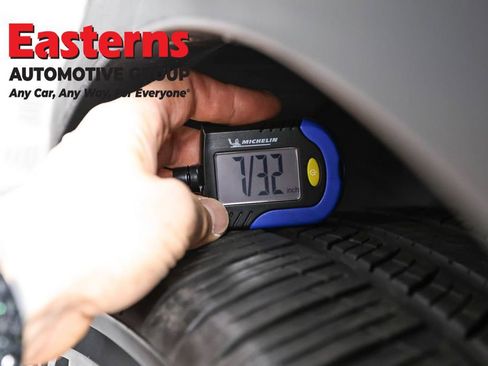 Used 2023 Nissan Pathfinder SL w/ SL Premium Package image 29