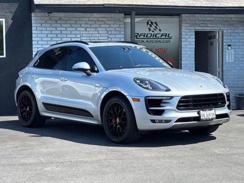 Used 2018 Porsche Macan GTS AWD/4WD image 7