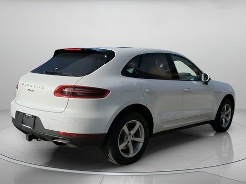 Used 2018 Porsche Macan image 27