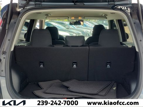 Certified 2024 Kia Soul LX FWD image 12