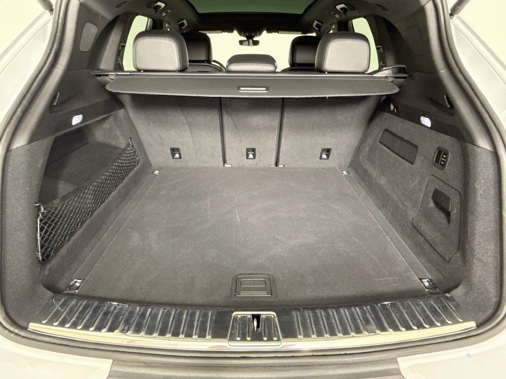 Certified 2024 Porsche Cayenne AWD/4WD image 28