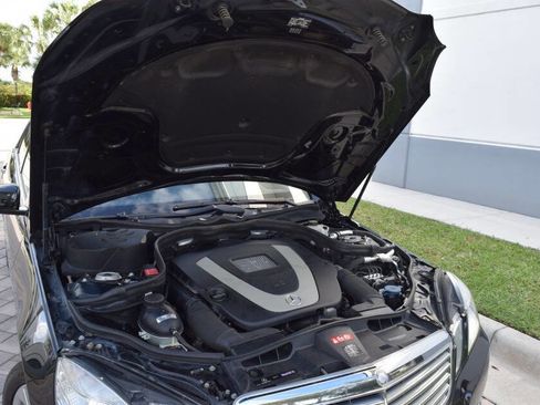 Used 2011 Mercedes-Benz E 350 4MATIC Sedan image 91