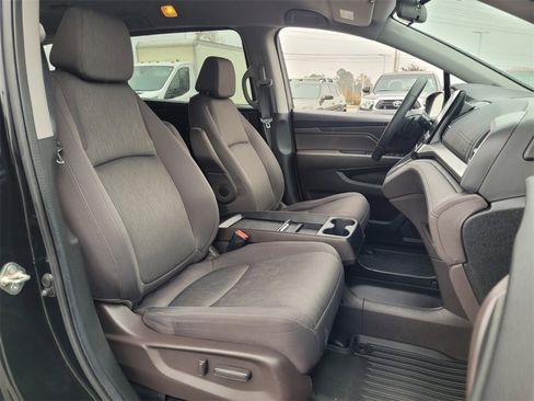 Used 2019 Honda Odyssey EX image 11
